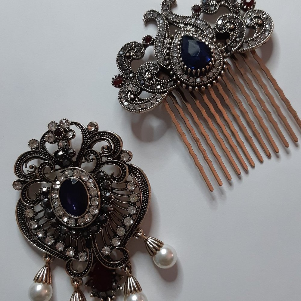 Vintage  style brooch and   hair comb